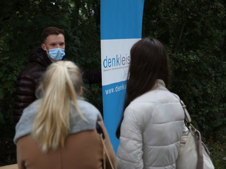 denkleister Stand am Markt der Möglichkeiten der Universität Witten/Herdecke